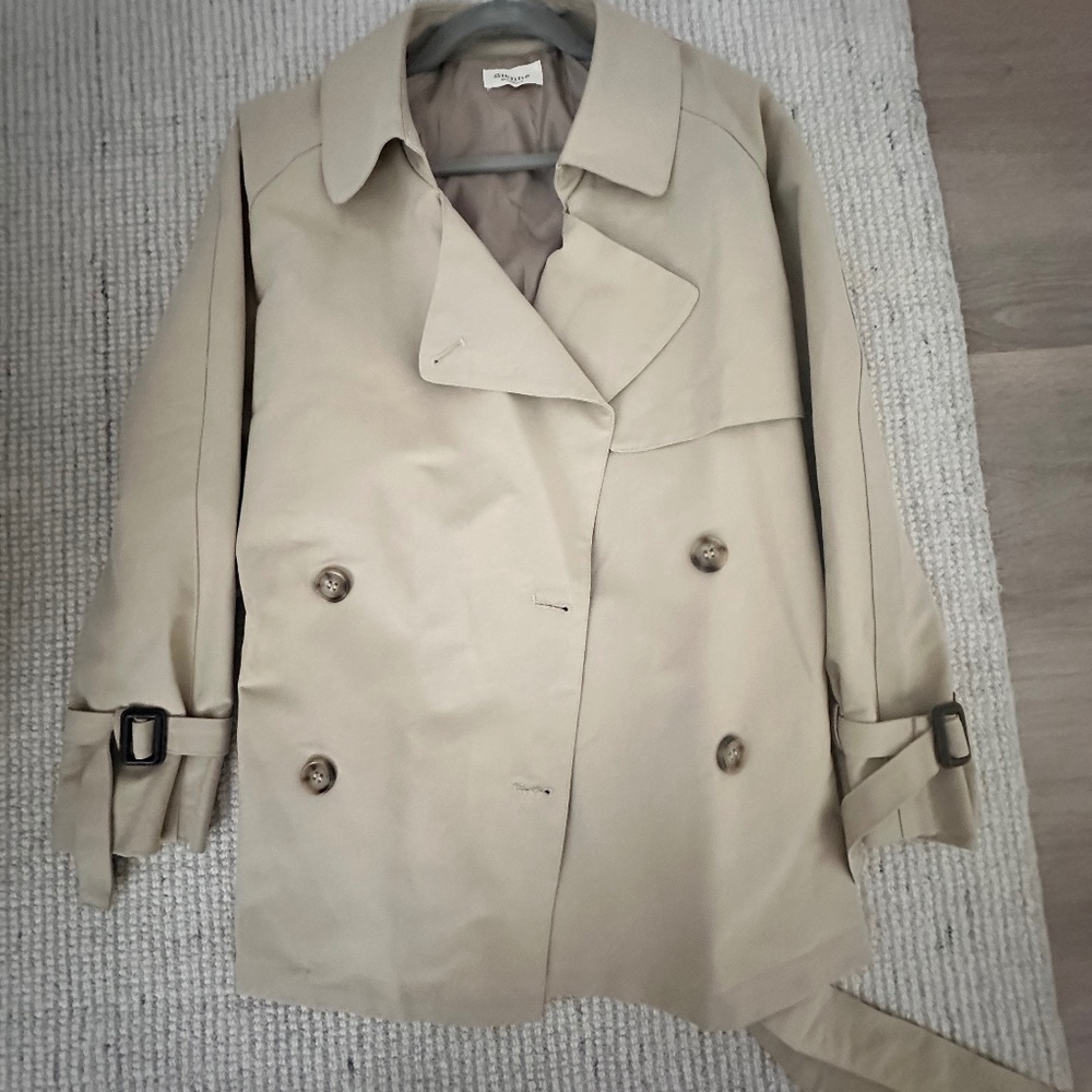 Brand new Short trench coat